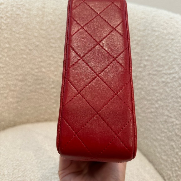 Vintage Chanel Square Mini Quilted Lambskin with 24k Hardware - Picture 6 of 14